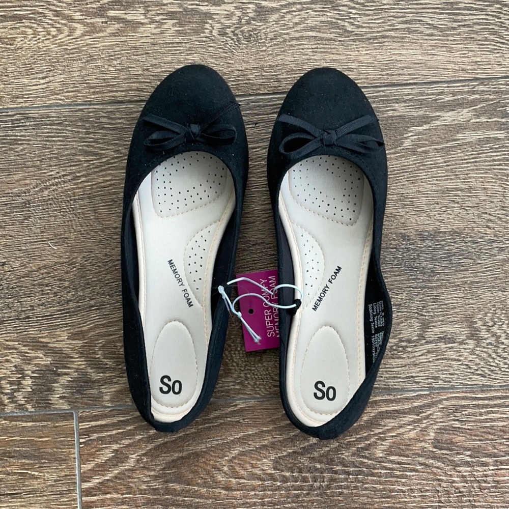 NWT black flats